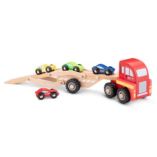 Car transporter with 4 vehicles